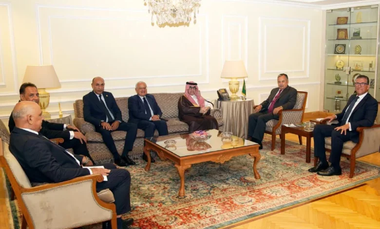الامين العام لجامعة الدول العربية يستقبل رئيس المنظمة العربية للسياحة والوفد المرافق له