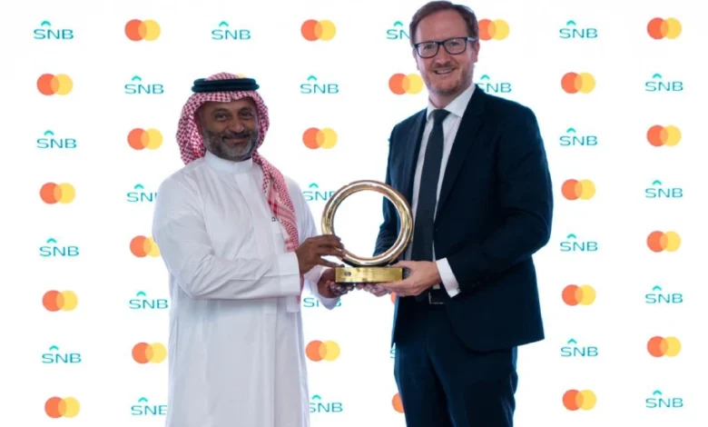 مجموعة SNB تطلق أول بطاقة وورلد ليجند ماستركارد في الشرق الأوسط وشمال أفريقيا