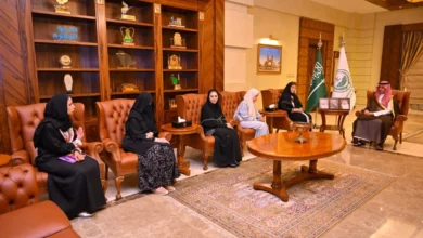 محافظ جدة يستقبل وفد الجمعية النسائية الخيرية الأولى