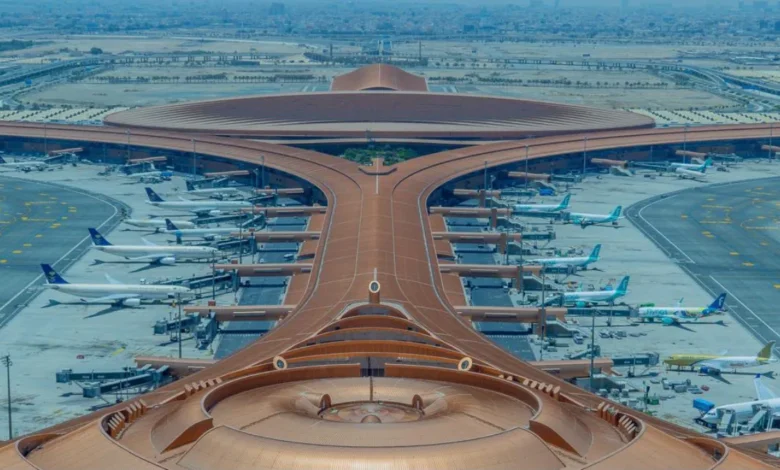 مطار الملك عبدالعزيز يحصد ذهبية الاستدامة ويطلق أول مركز للحياة البحرية في المملكة