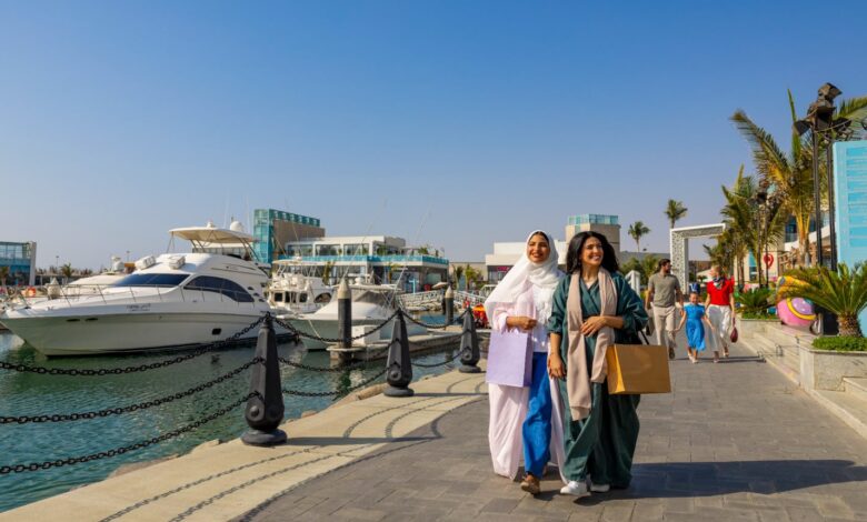 جدة .. من مدرجات خليجي 27 إلى خيارات المطاعم والمقاهي والترفيه