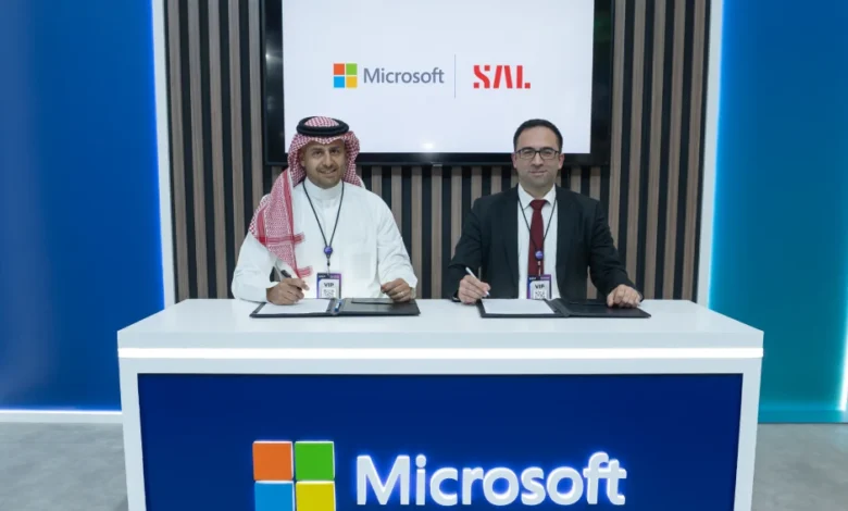 سال ومايكروسوفت تستكشفان فرص التعاون في التحول الرقمي والخدمات اللوجستية الرقمية خلال ليب 2026