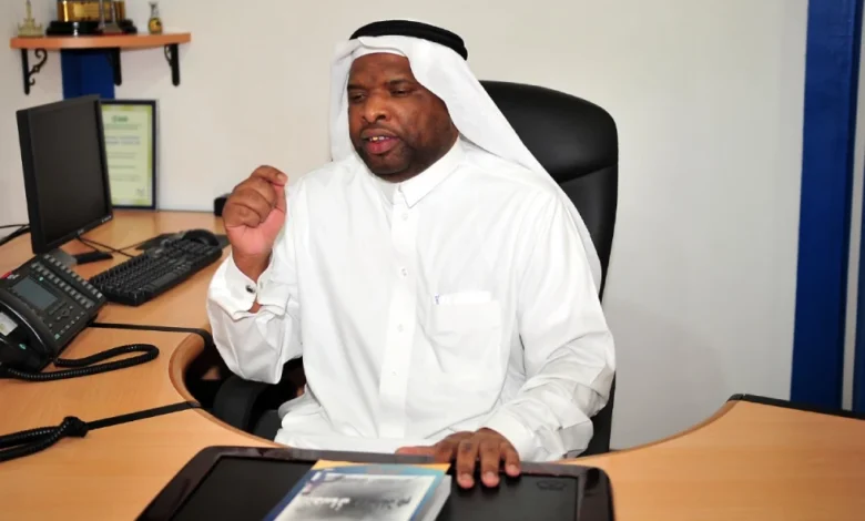 محمد بلو .. من الطيران وفقدان البصر إلى مشروع أدبي يعبر بالذاكرة السعودية نحو العالم