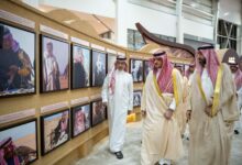 الأمير عبدالعزيز بن سعود يزور معرض الصقور والصيد السعودي الدولي 2026